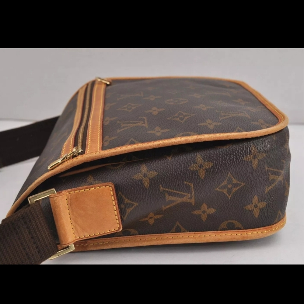 Authentic Louis Vuitton Monogram Messenger Bosphore PM Shoulder Bag - Picture 10 of 10